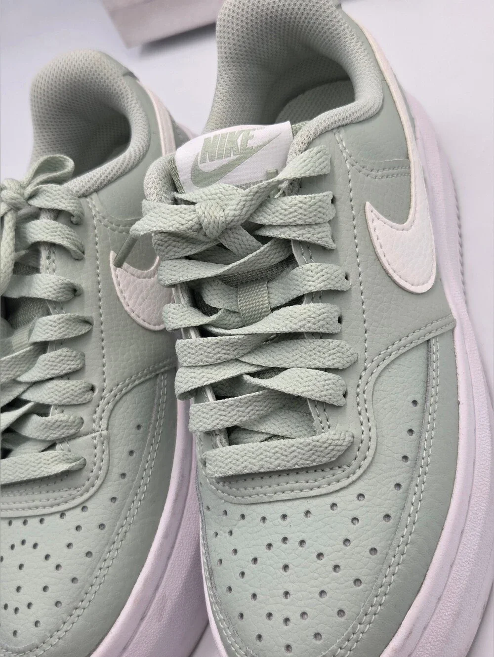NIKE Air Force